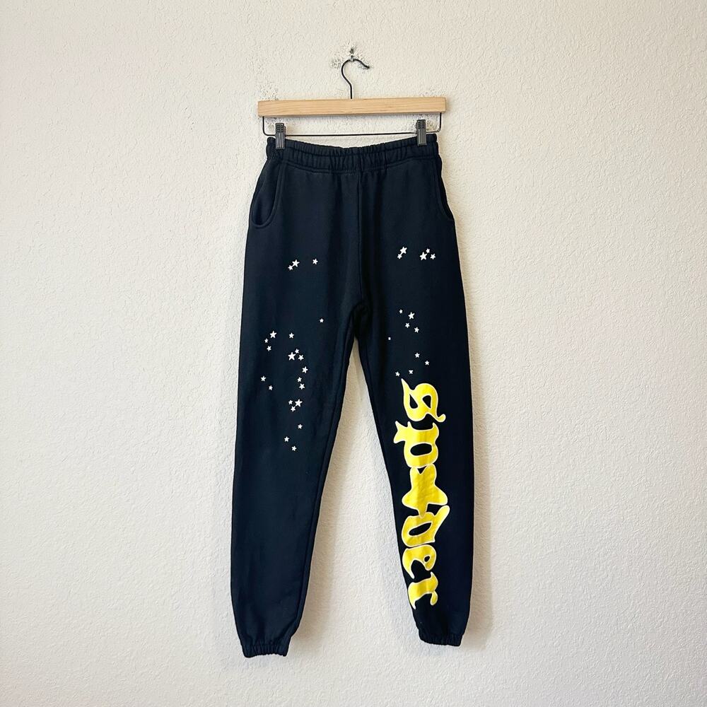 SP5DER Jeffrey Sweatpants Black Graphic Spellout Stars Grunge Joggers